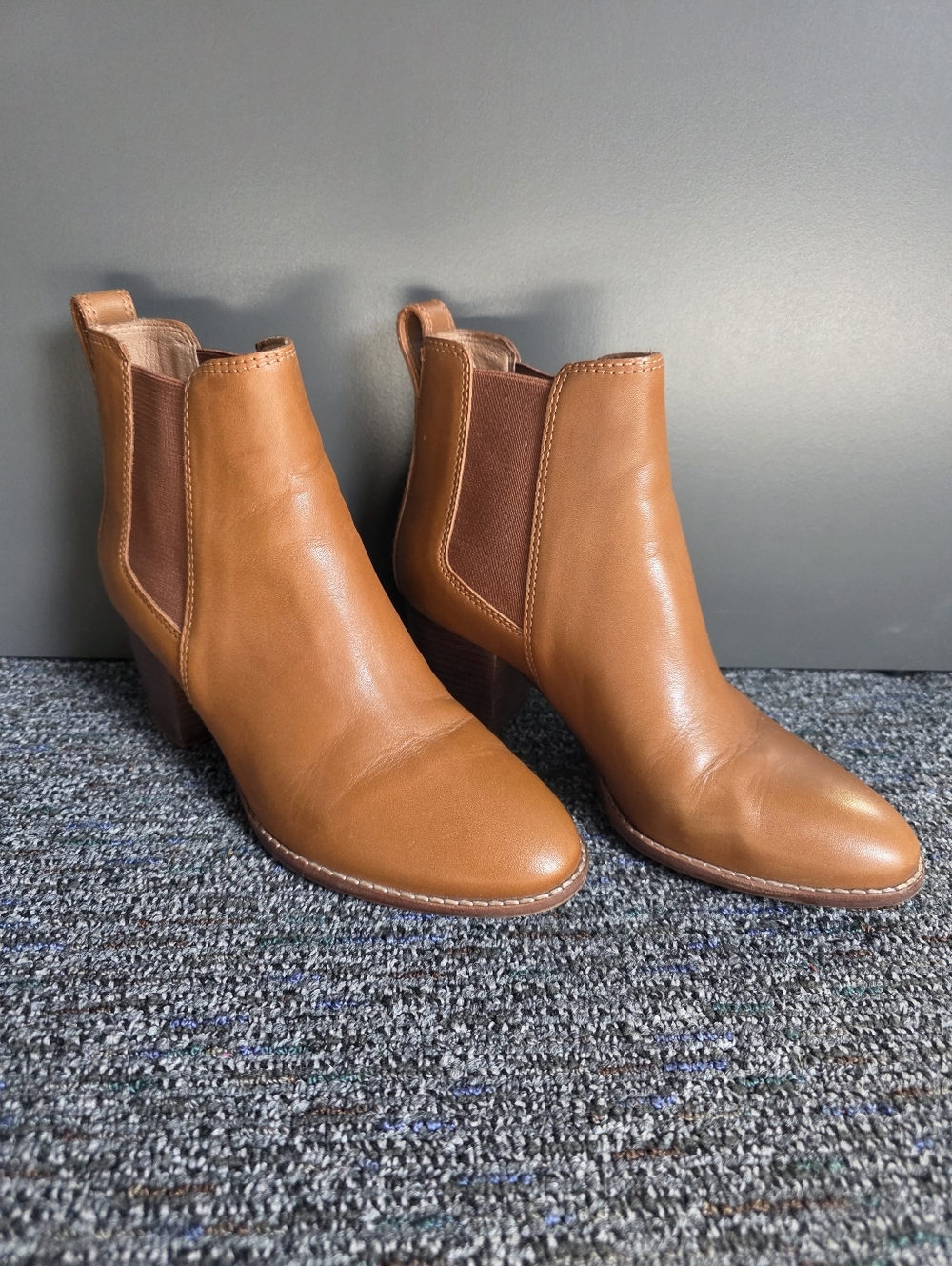 Madewell Women's Tan Leather Chelsea Ankle Boots